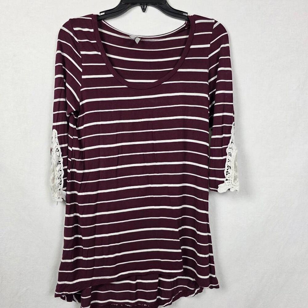 Vanity M Maroon Stripe Lace Sleeve 3/4 Tunic Top
